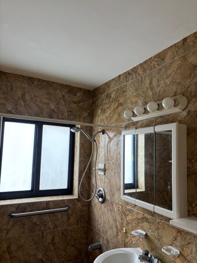 Building Photo - 650 83rd St