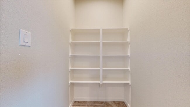 Building Photo - 1406 Veranda Mist