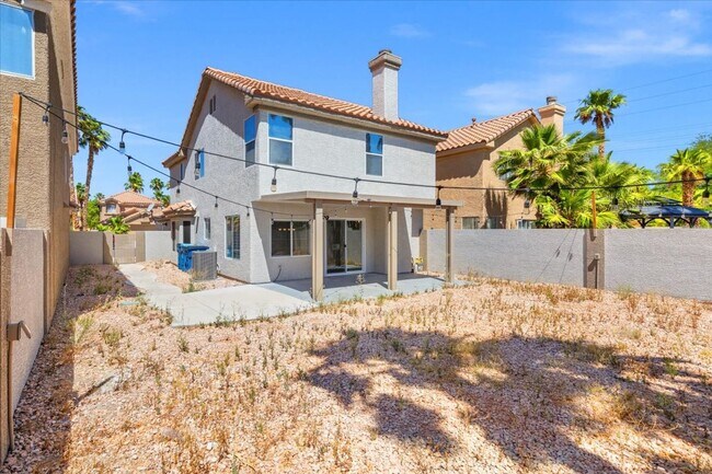 Building Photo - Completely Remodeled Modern 3 Bedroom Prop...