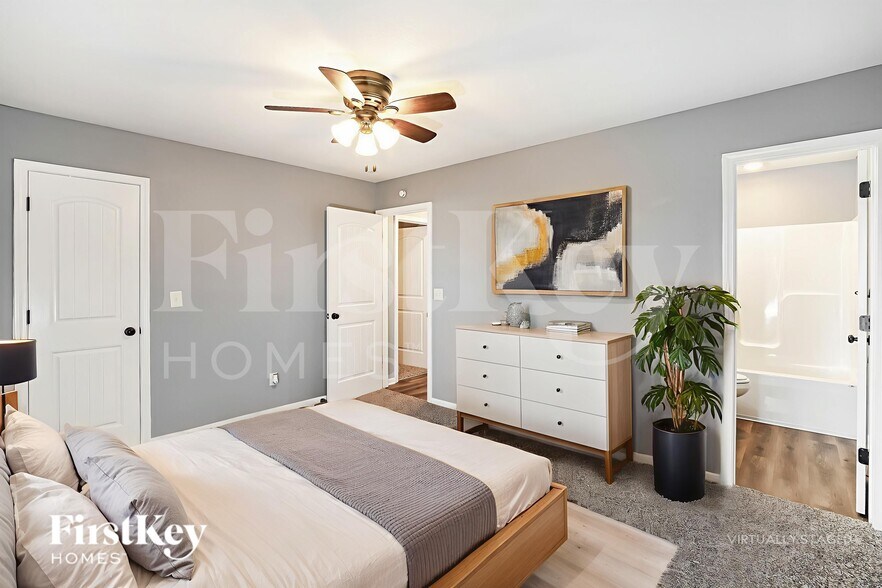 Building Photo - 5110 N Bellaire Ave