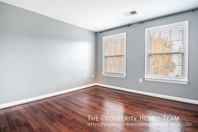 Building Photo - Spacious Modern Living in Upper Marlboro!