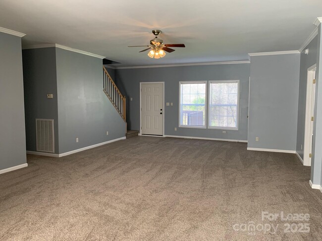 Building Photo - 619 Stirewalt Rd