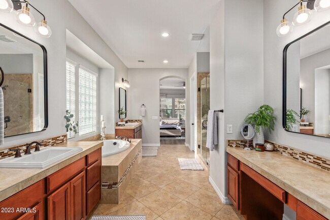 Building Photo - 19888 E Russet Rd