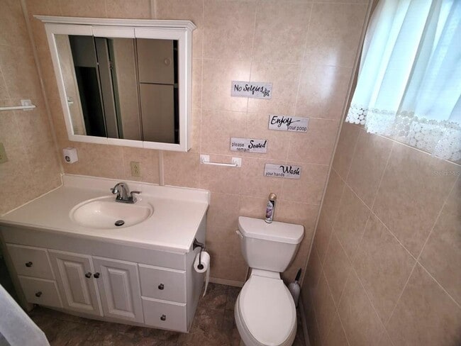 Building Photo - 407 51st Ave Terrace W