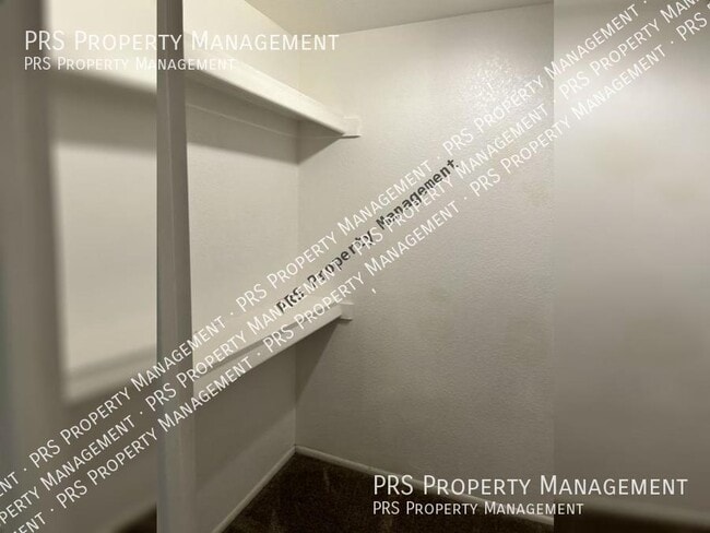 Building Photo - 520 N Stapley Dr