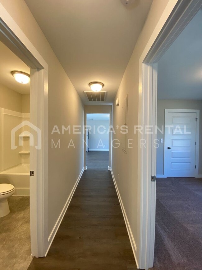 Building Photo - Home for Rent in Talladega, AL! View with 48 Hours Notice!