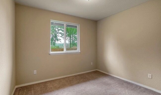 Building Photo - 207 NE Nikki Ln