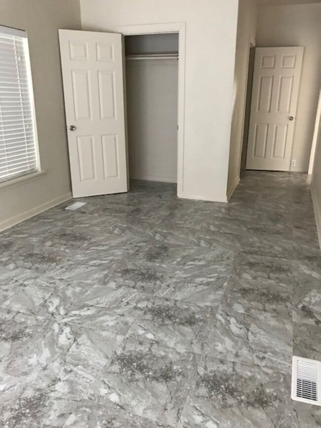 Building Photo - Ada OK Rental