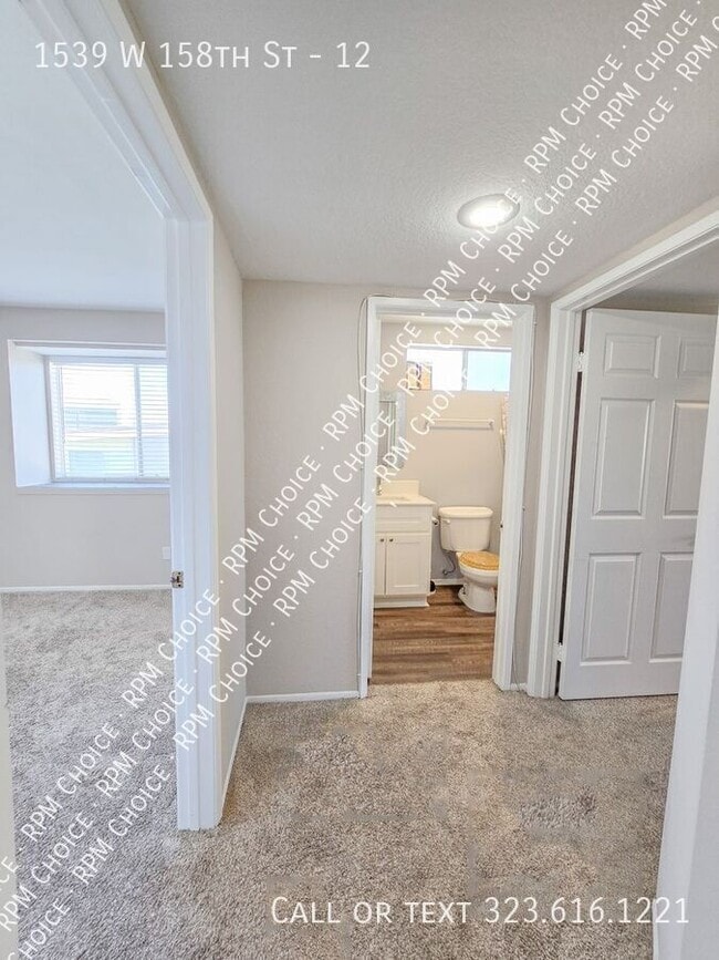 Building Photo - 1539 W 158th St