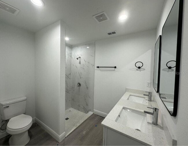 Building Photo - 43 Water Track Loop