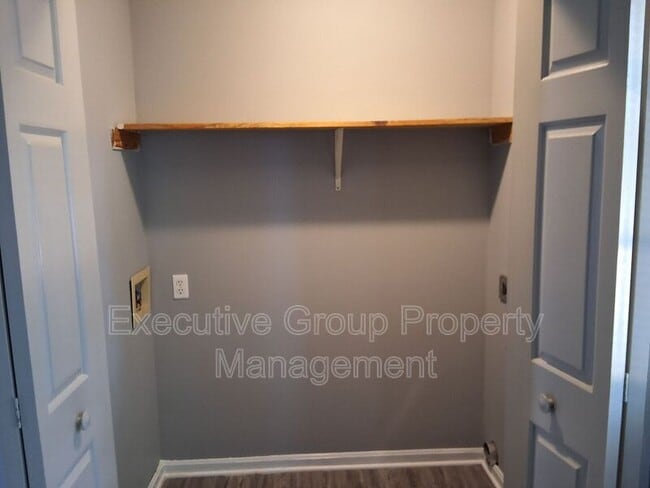 Building Photo - 1113 Crowne Pointe Dr