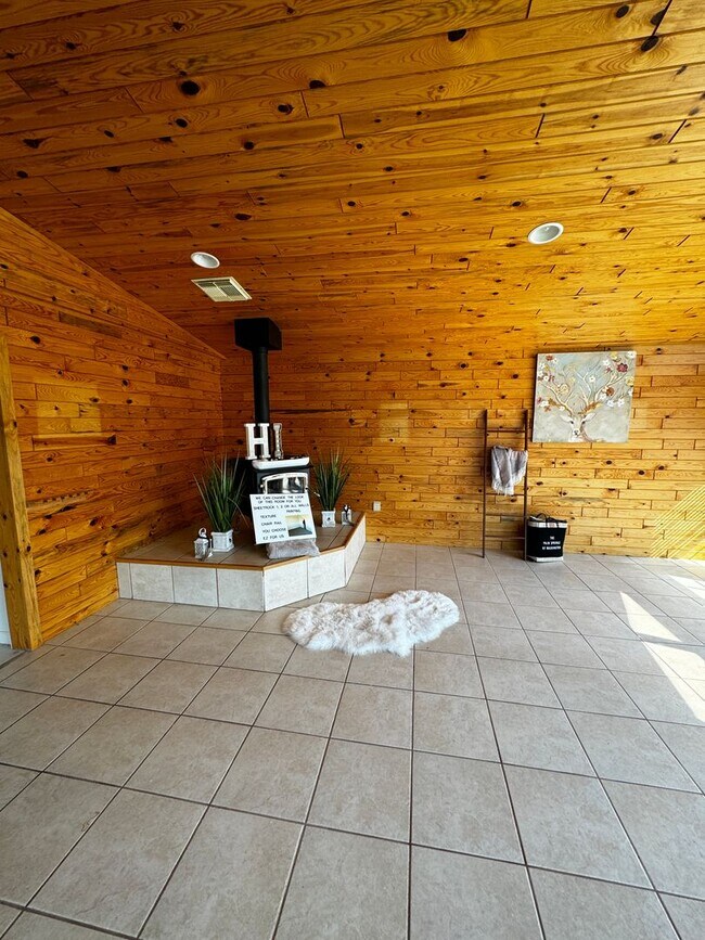 Building Photo - n651 S. 83rd Ave