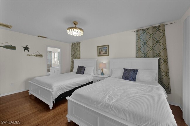 Building Photo - 3055 Round Table Ct