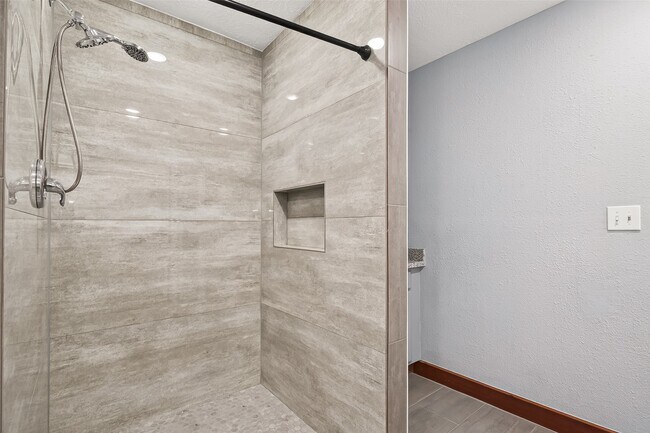 Building Photo - 403 Wrangler Rd