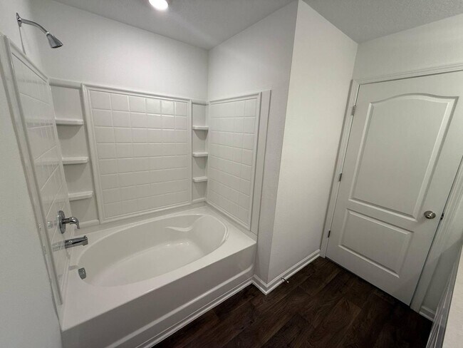 Building Photo - Awesome 4/2 Located in Desirable Yulee Area Nassau County Priced to rent, won't last long!