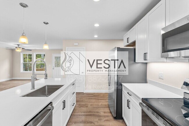 Building Photo - 2506 Turnpike Rd