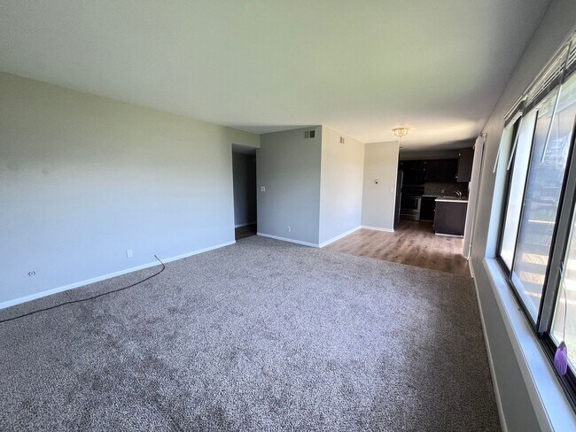 Building Photo - 01050 - Ardmore 2610-2612