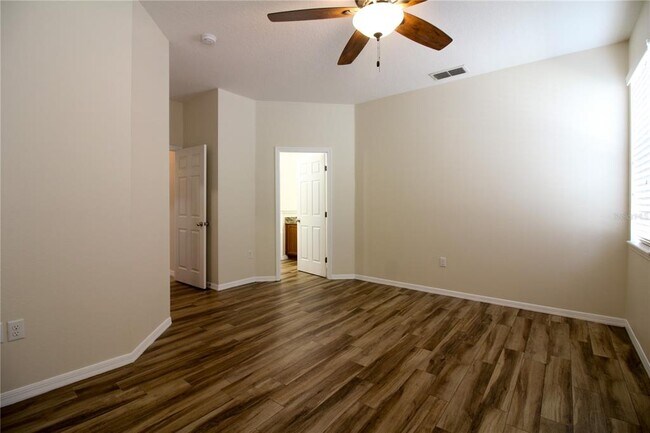 Building Photo - 811 Krenson Woods Ln