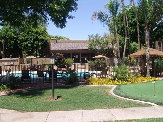 Building Photo - 3825 E Camelback Rd