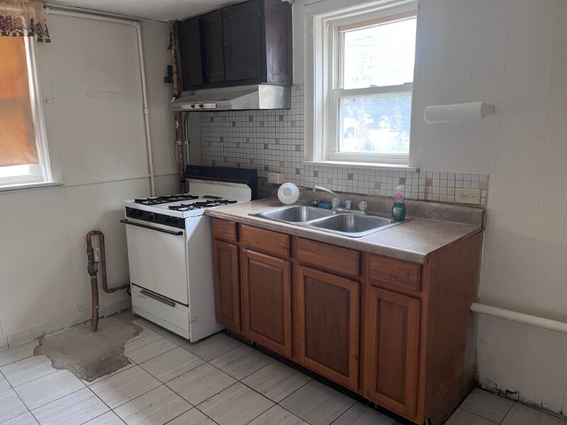 Building Photo - 9301 Washington Ave