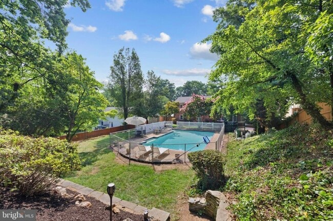 Building Photo - 4622 Upland Dr