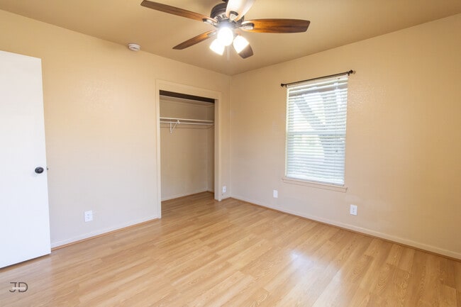 Building Photo - 4807 Del Rio Trail