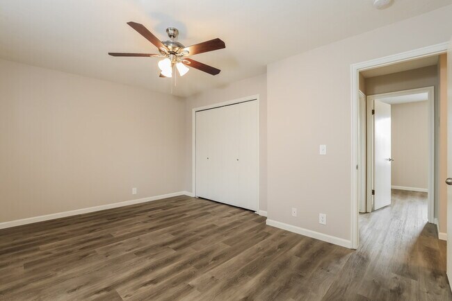 Building Photo - 4042 4480 W