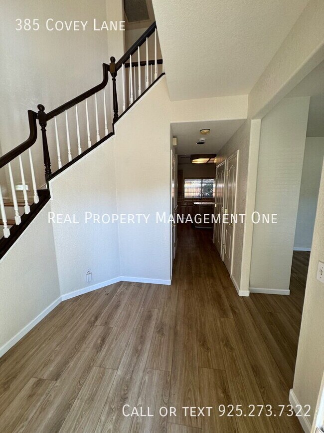 Building Photo - 385 Covey Ln