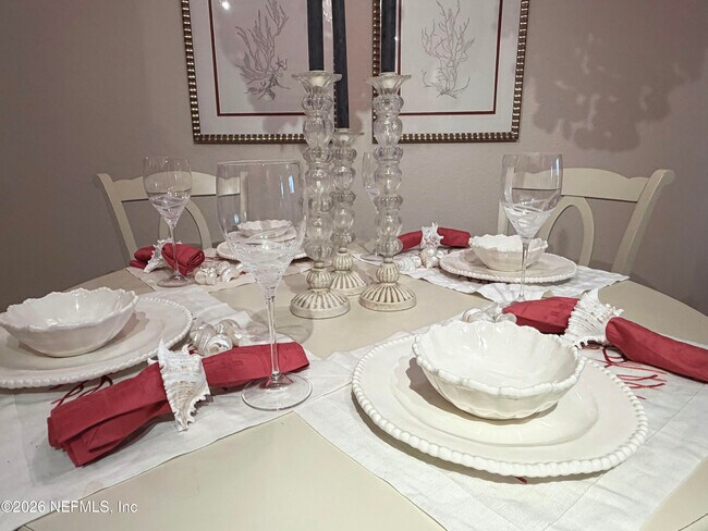 Building Photo - 11 Arbor Club Dr