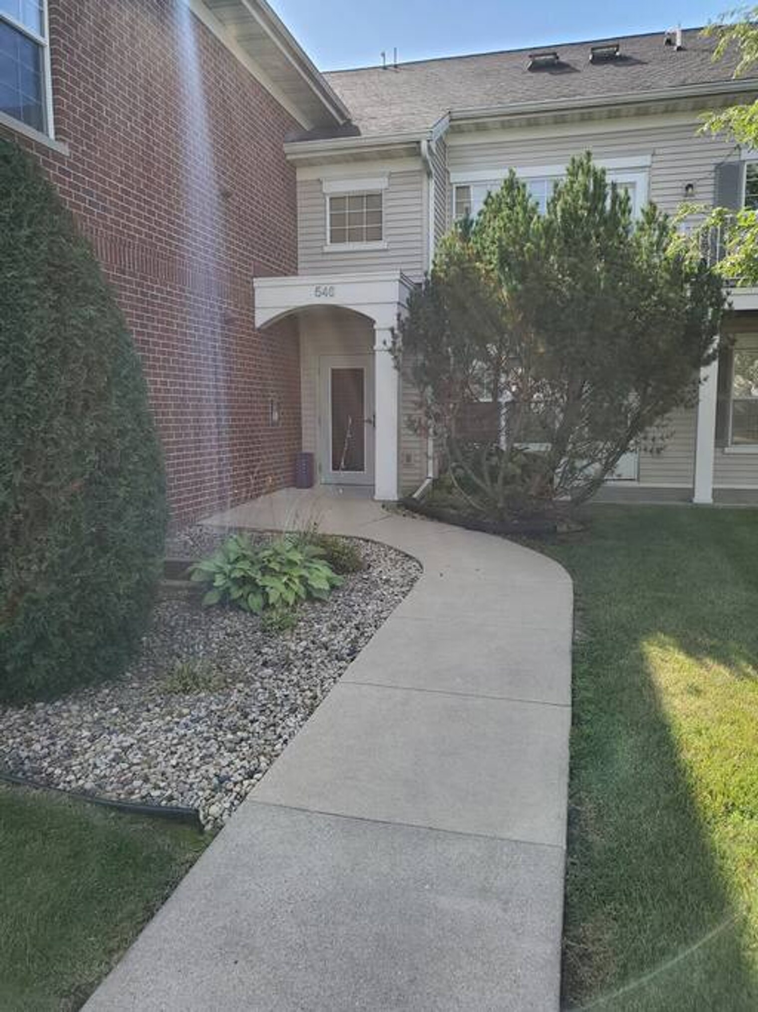 Building Photo - 501 Plaza Dr