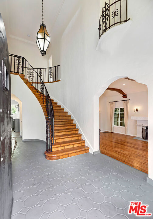 Building Photo - 6348 Colgate Ave