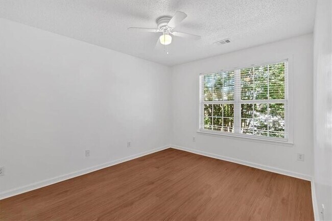Building Photo - 13077 Region Trace