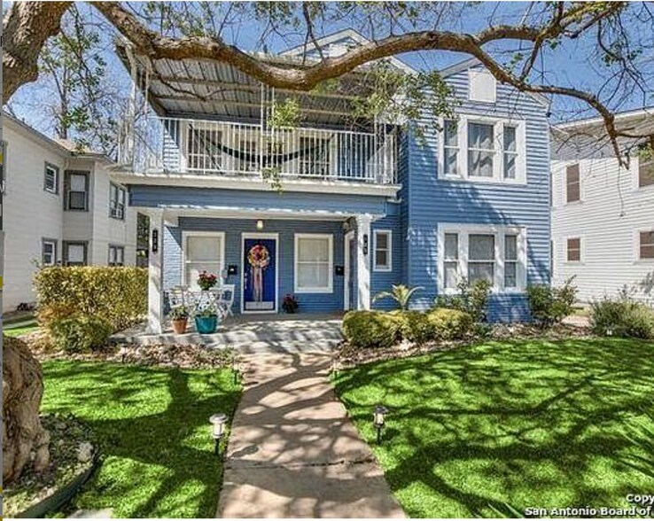 Front of House - 123 E Norwood Ct