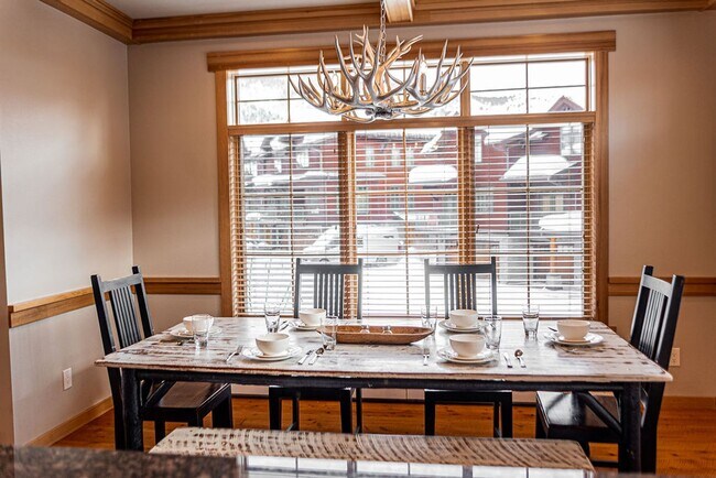 Building Photo - Immaculate Spanish Peaks Condo with Hot Tub & Pool Access