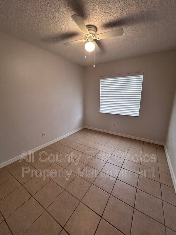 Building Photo - 12733 Gorda Cir E