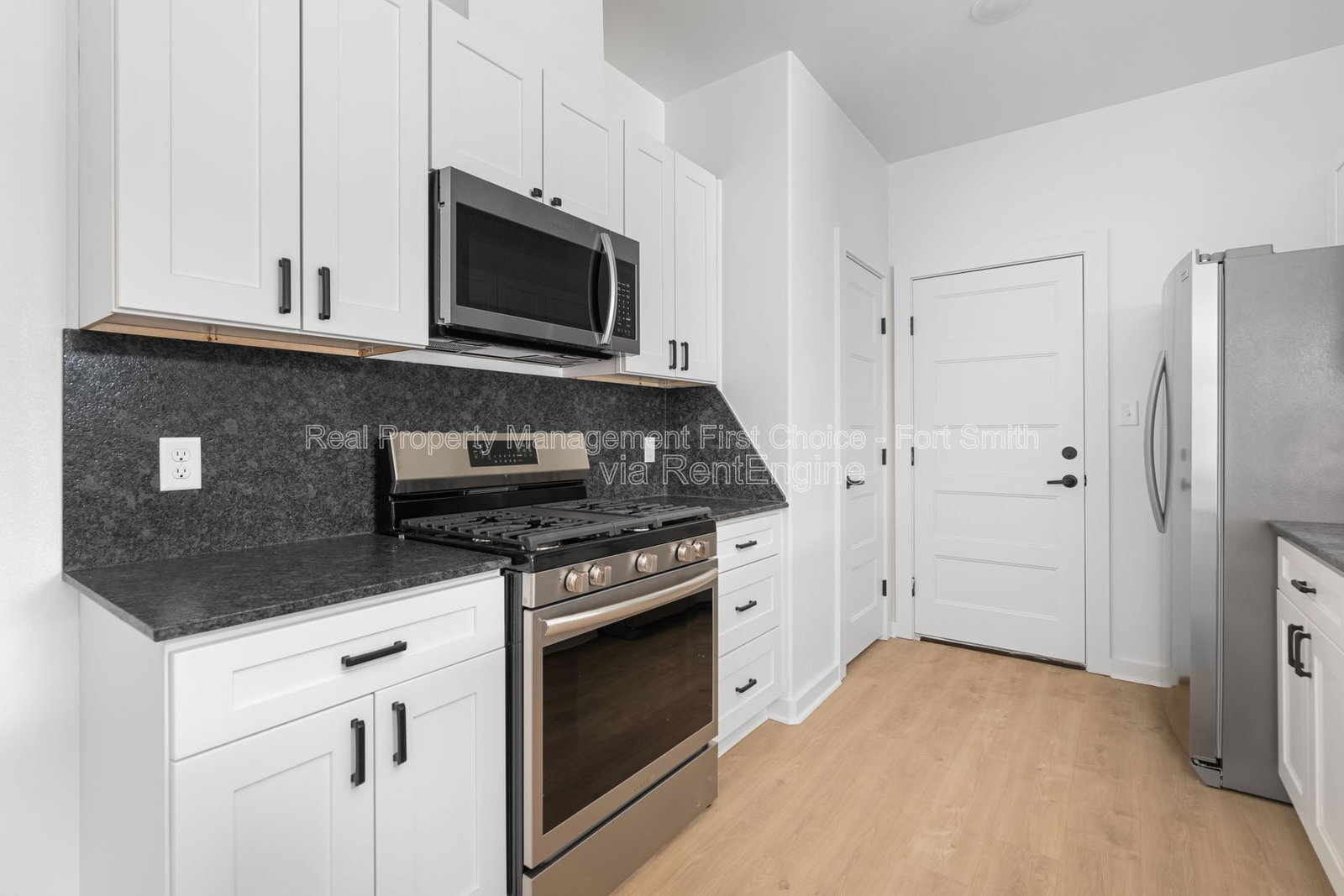 Building Photo - 8908 Cambria Cir