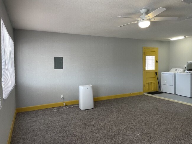 Building Photo - 10604 Fieldrock Ct