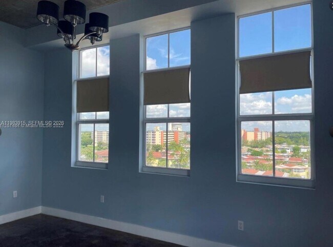 Building Photo - 1791 NE Miami Gardens Dr