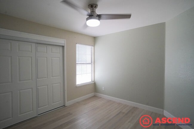 Building Photo - Charming Home in Southwest Bakersfield!