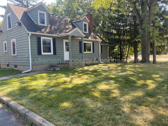 Building Photo - 415 S Kendall Ave