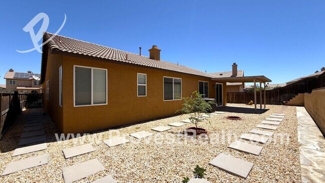 Building Photo - 13173 Cucamonga Ct