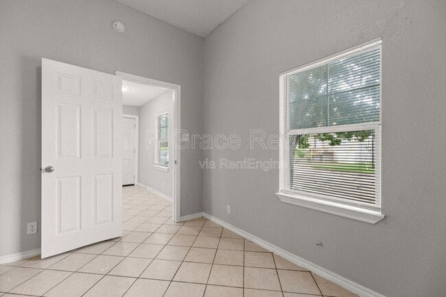 Building Photo - 2805 Bellmead Dr