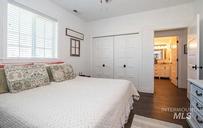 Bedroom - 15872 Sandy Ridge Ct