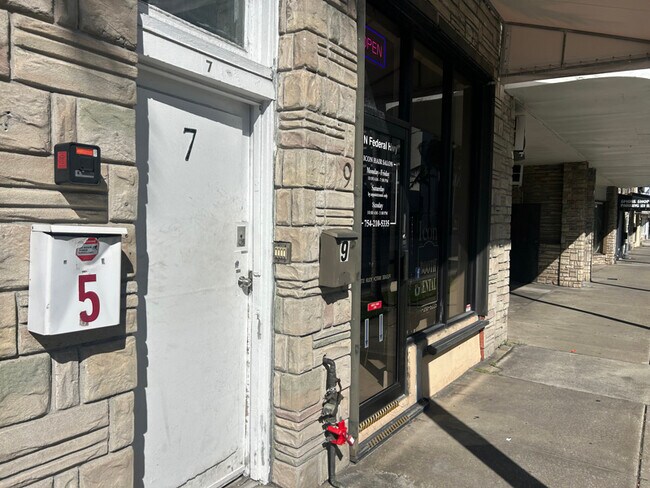 Building Photo - 7 N Federal Hwy