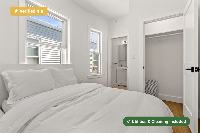 Building Photo - Furnished Private Bedroom with Private Bath in East Boston!