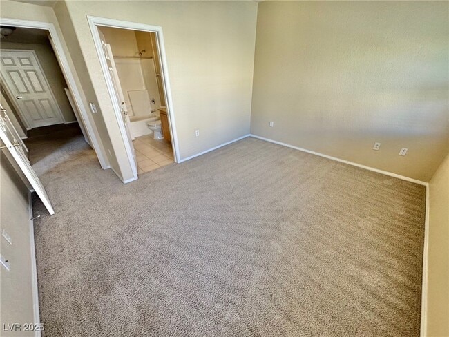 Building Photo - 10550 W Alexander Rd