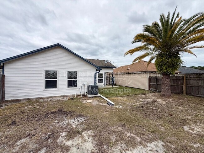 Building Photo - 12344 Sondra Cove Trail N