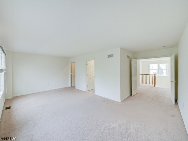 Building Photo - 26 DeCroce Ct