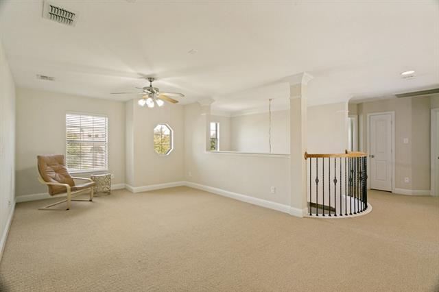 Building Photo - 412 S Hampton Ct