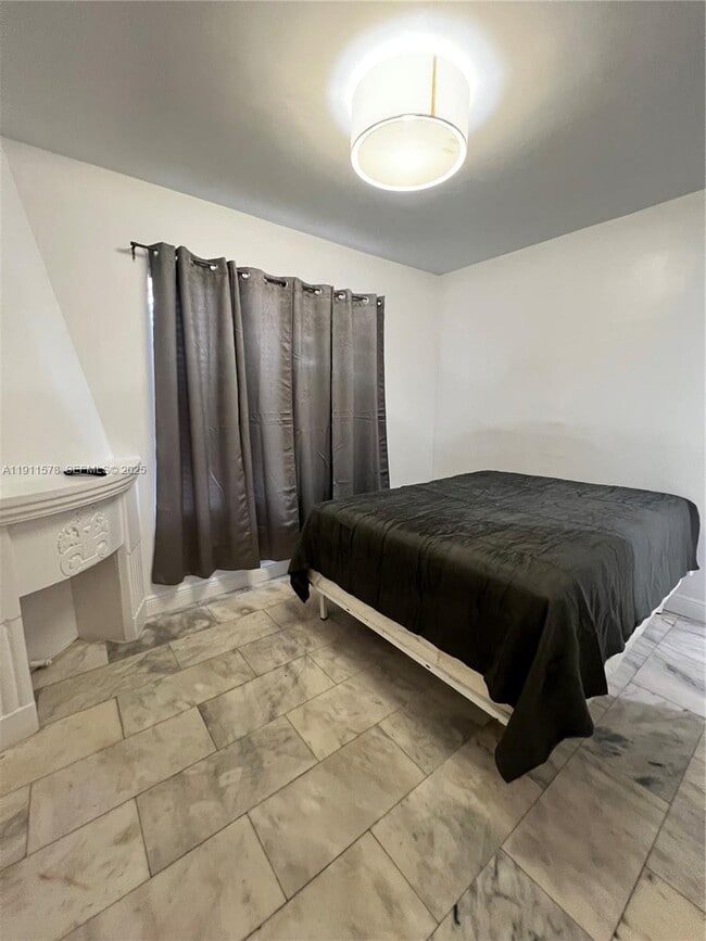 Building Photo - 1526 Pennsylvania Ave